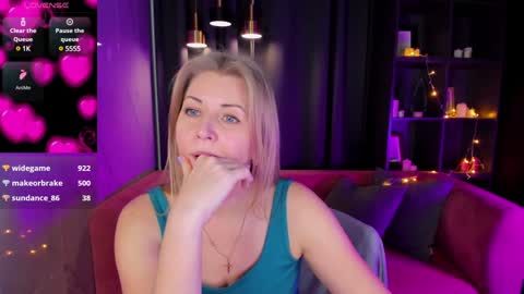 Annie online show from December 2024 09:28:02 AM