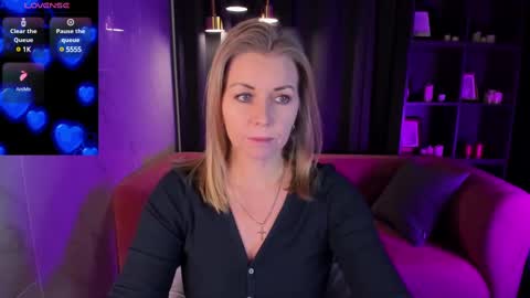 Annie online show from February 2025 05:37:01 AM