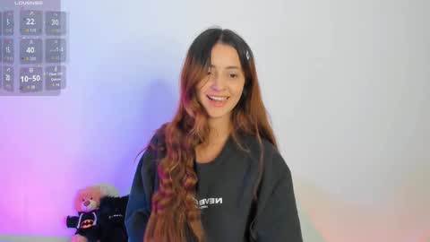 Annie online show from October 2025 03:41:02 AM