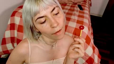 annietinky online show from November 2025 03:05:02 AM