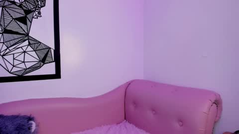 Annie Evans  online show from February 2025 08:11:01 PM