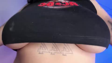 Annika online show from September 2025 04:23:01 AM