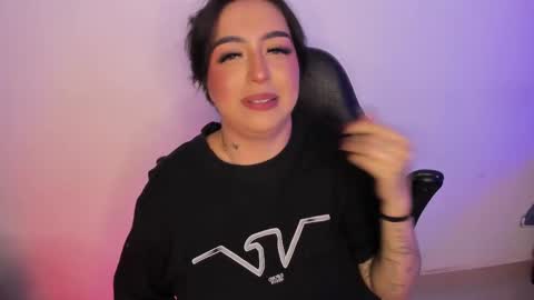 Annika online show from September 2025 05:00:02 AM