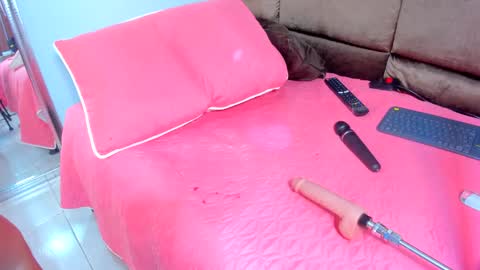 Annita online show from January 2025 11:37:02 AM