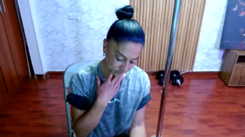 Snapshot of annita_muscle chatting on July 2026 08:25:01 PM Annita online show from July 2026 08:25:01 PM