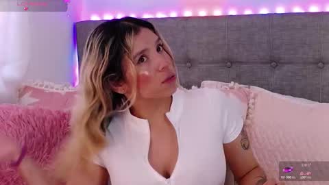 Antonella Lee online show from March 2026 05:16:02 PM