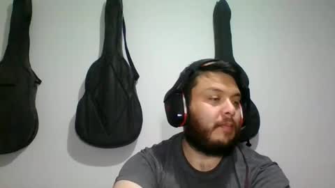 lion kennedy independent model moderator online show from October 2025 04:43:02 AM