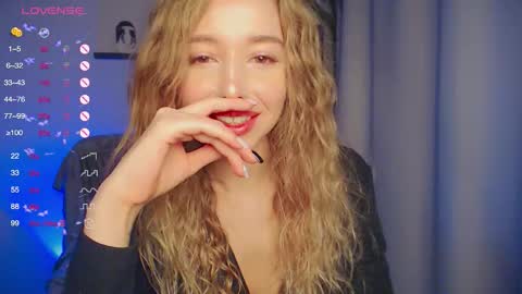 Ann online show from October 2025 01:17:01 PM