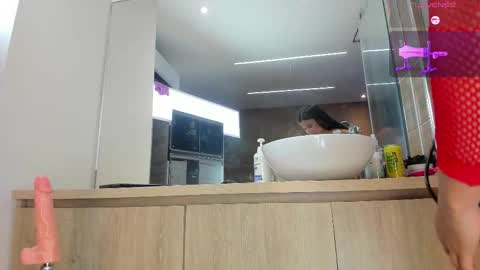 Anny online show from November 2025 11:04:02 PM