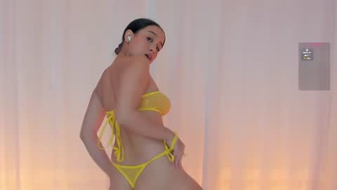 Snapshot of anny_jones77 chatting on June 2026 02:21:01 AM Anny online show from June 2026 02:21:01 AM