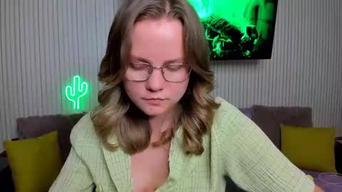 Snapshot of anny_love_you chatting on November 2025 06:40:02 PM anny_love_you online show from November 2025 06:40:02 PM