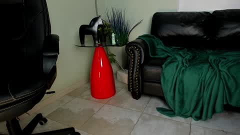 Anna online on weekends online show from December 2024 10:48:02 PM