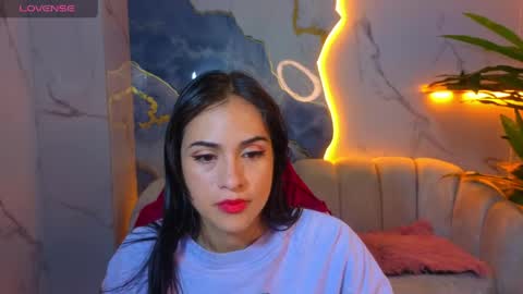 Live 1500am 2100pm COLOMBIAN HOUR online show from April 2026 12:31:01 PM