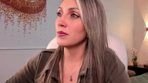 Snapshot of anny_sweet72 chatting on February 2025 11:54:01 AM Anny online show from February 2025 11:54:01 AM