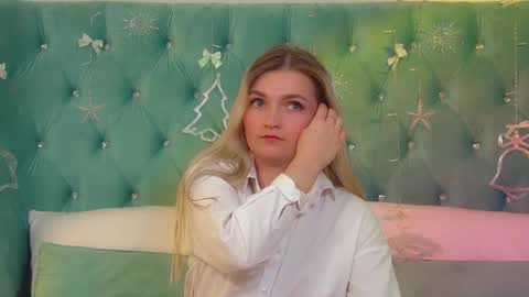 annyraii online show from December 2025 06:30:02 AM