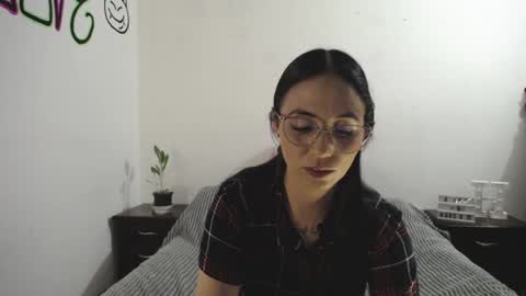 Anny online show from December 2024 12:00:02 AM
