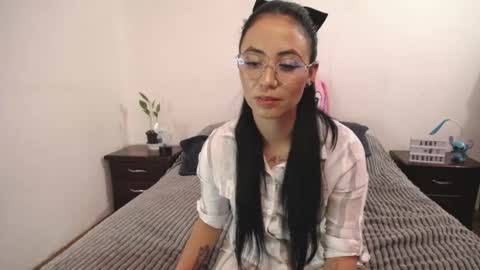 Anny online show from February 2025 11:24:02 PM