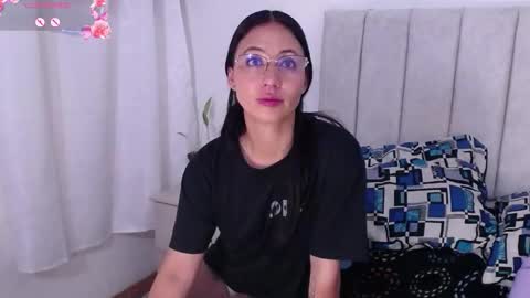 Anny online show from October 2025 11:33:02 AM