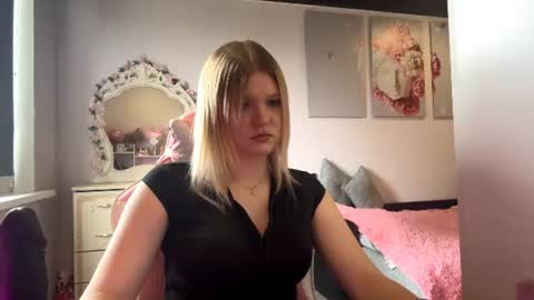 Snapshot of annyvibess chatting on June 2026 12:29:02 PM annyvibess online show from June 2026 12:29:02 PM