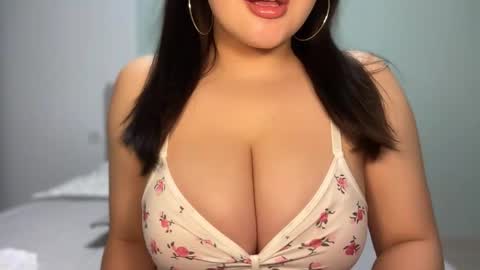 Snapshot of anora_sunny chatting on September 2025 04:56:01 PM Any online show from September 2025 04:56:01 PM
