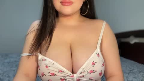 Snapshot of anora_sunny chatting on October 2025 04:06:02 PM Any online show from October 2025 04:06:02 PM