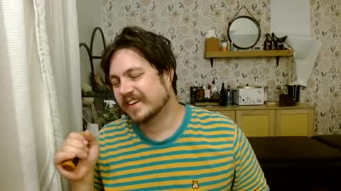 Answer4242 online show from September 2025 01:41:02 AM