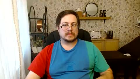 Answer4242 online show from September 2025 08:58:02 PM