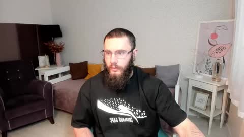 Ant online show from December 2025 10:24:01 AM