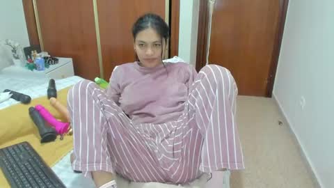 Snapshot of anthonela_hotsex chatting on January 2025 11:50:02 AM anthonela_hotsex online show from January 2025 11:50:02 AM