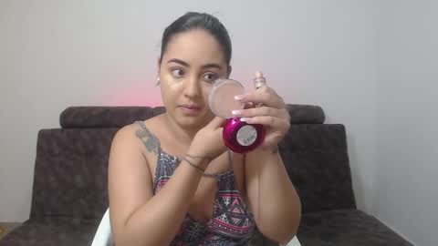 Anthonela Queen online show from February 2025 11:53:01 AM
