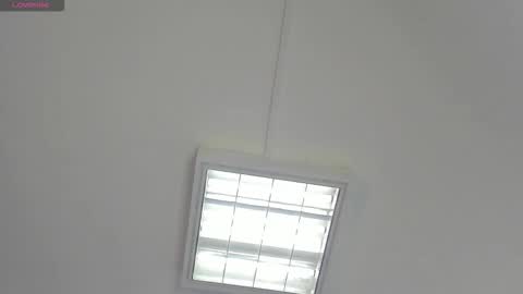 anthonelaDuque online show from September 2025 11:48:01 AM