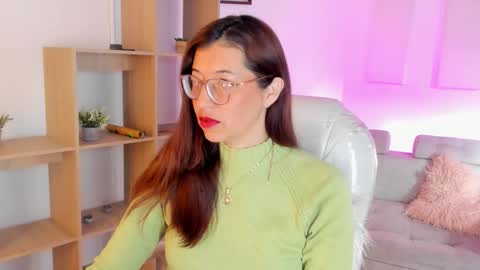 Antonella online show from September 2025 12:10:01 PM