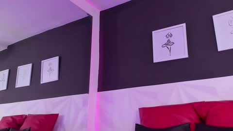 Antonelaa online show from January 2025 11:02:02 PM