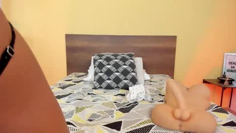 Snapshot of antonelabella chatting on January 2025 07:06:02 AM Antonela online show from January 2025 07:06:02 AM