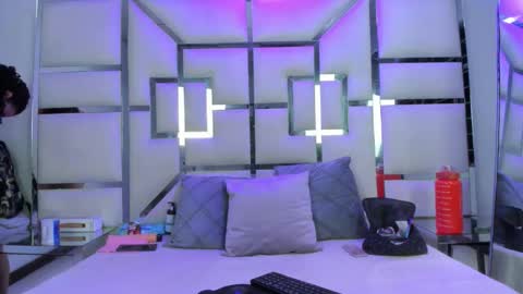 Snapshot of antonelablaze chatting on April 2026 03:35:01 AM AntonelaBlaze online show from April 2026 03:35:01 AM