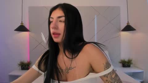 Antonella online show from October 2025 09:22:01 PM