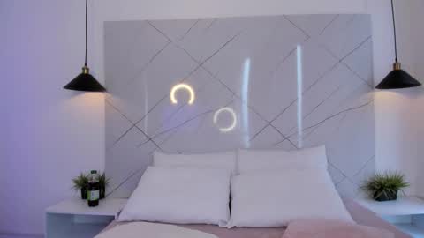 Antonella online show from December 2025 08:47:01 PM