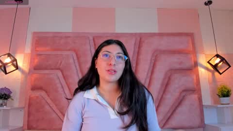 Snapshot of antonella_blue01 chatting on March 2026 10:39:02 PM Antonella online show from March 2026 10:39:02 PM