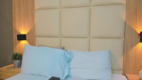 A N T O N E L L A  online show from November 2025 11:20:01 AM