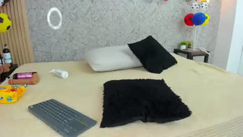 Snapshot of antonella_west chatting on July 2026 09:10:02 PM Anto online show from July 2026 09:10:02 PM