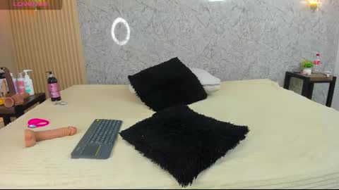 Snapshot of antonella_west chatting on July 2026 09:57:01 PM Anto online show from July 2026 09:57:01 PM