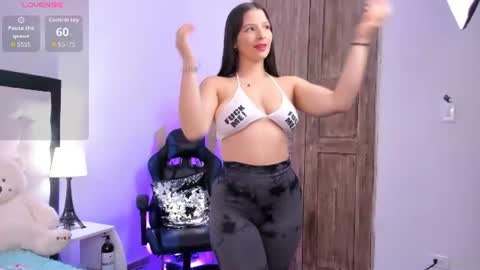 Snapshot of antonellababy69 chatting on June 2026 12:59:01 PM ANTONELLA online show from June 2026 12:59:01 PM