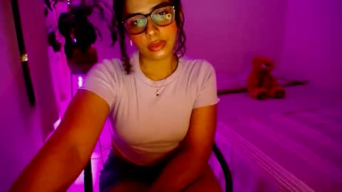 Antonella online show from November 2025 03:56:01 PM