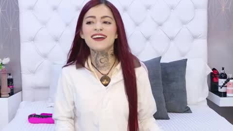 Snapshot of antonellaescudero chatting on May 2026 03:55:01 AM AntonellaEscudero online show from May 2026 03:55:01 AM