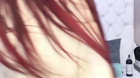 Snapshot of antonellaescudero chatting on May 2026 04:01:01 PM AntonellaEscudero online show from May 2026 04:01:01 PM