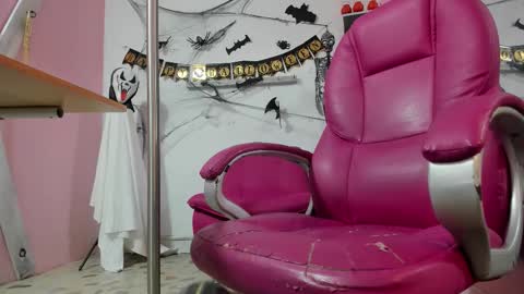 ANTONELLA online show from October 2025 11:05:02 PM