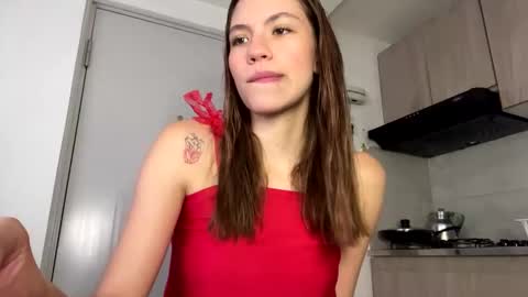 Snapshot of antonellarossii_ chatting on December 2024 01:09:02 PM Antonella online show from December 2024 01:09:02 PM