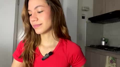 Snapshot of antonellarossii_ chatting on February 2025 01:43:02 PM Antonella online show from February 2025 01:43:02 PM