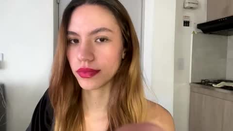 Snapshot of antonellarossii_ chatting on February 2025 04:22:02 PM Antonella online show from February 2025 04:22:02 PM