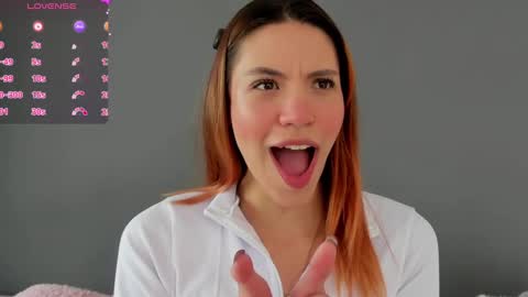 Snapshot of antonellarossii_ chatting on October 2025 01:09:01 PM Antonella online show from October 2025 01:09:01 PM